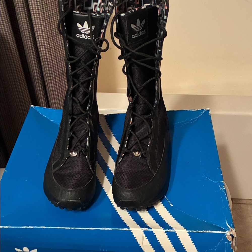 Adidas Women's Black Lace-Up Sneakers.  NWT